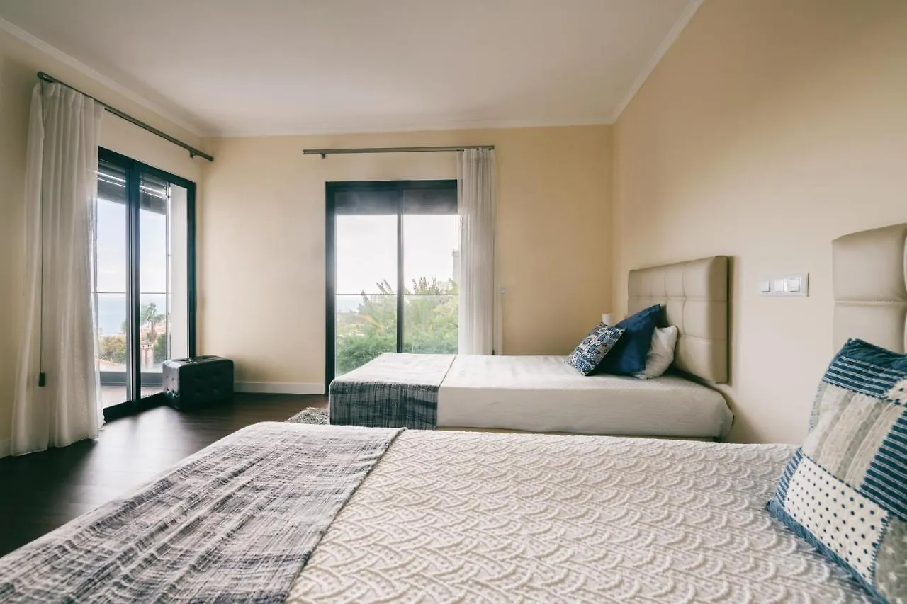 푼샬 Casa Branca 빌라 포르투갈
